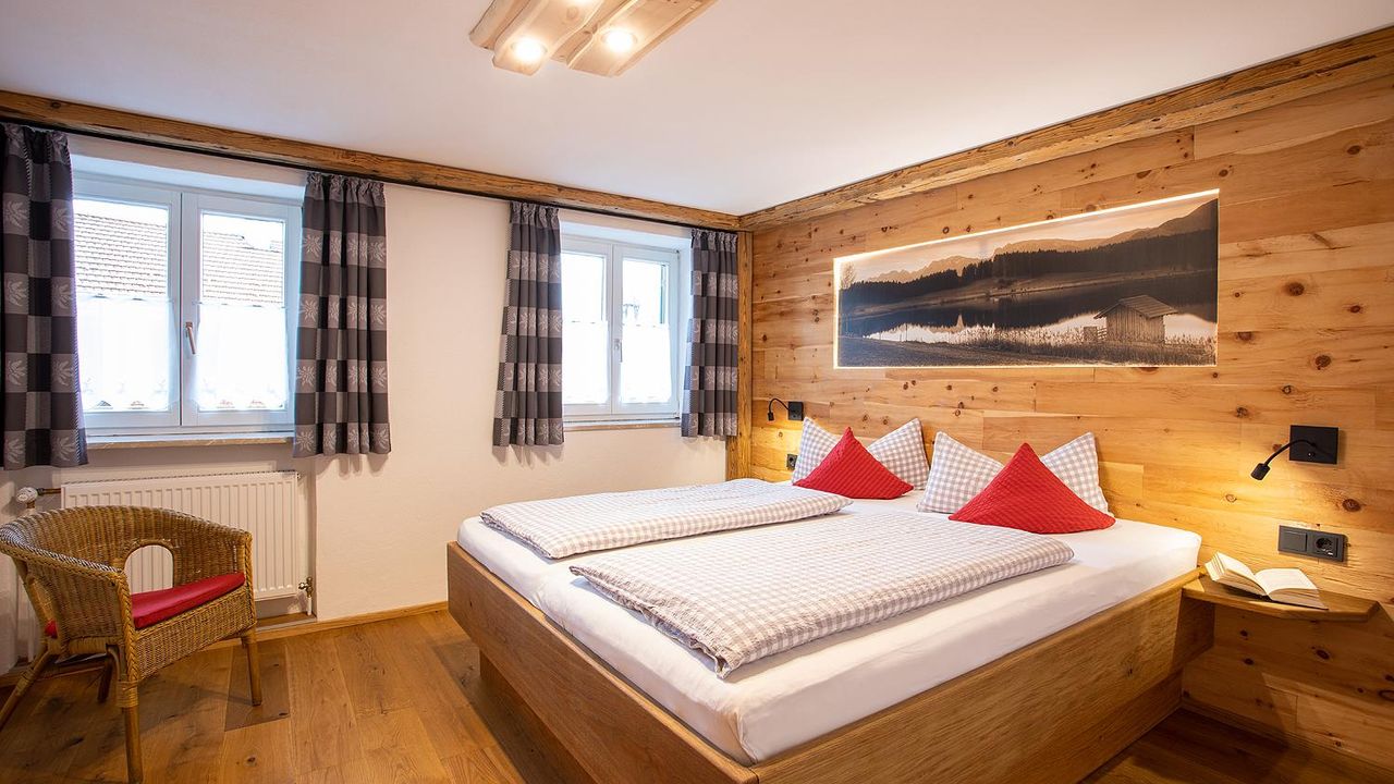 FeWo Alpspitz Schlafzimmer FeWo Alpspitz Schlafzimmer